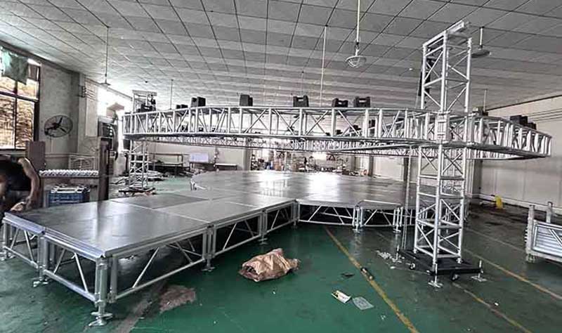 Stage truss circle