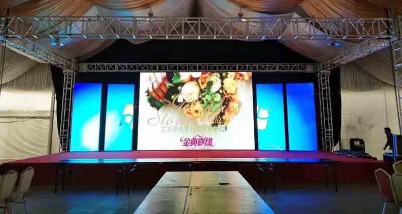 wedding truss display wedding truss display