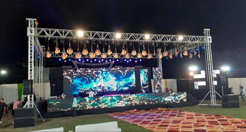 Luxury wedding stage setup