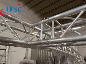 Viga de celosía tipo caja de 290 mm con conexión unidireccional para techo en arco